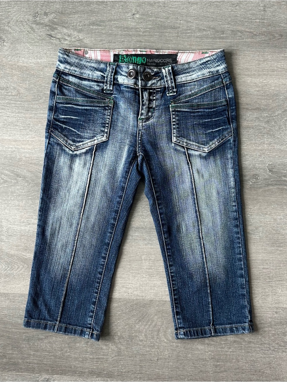 Vintage Y2K Bongo Blue Wash Low Rise Capri With embroidery pocket